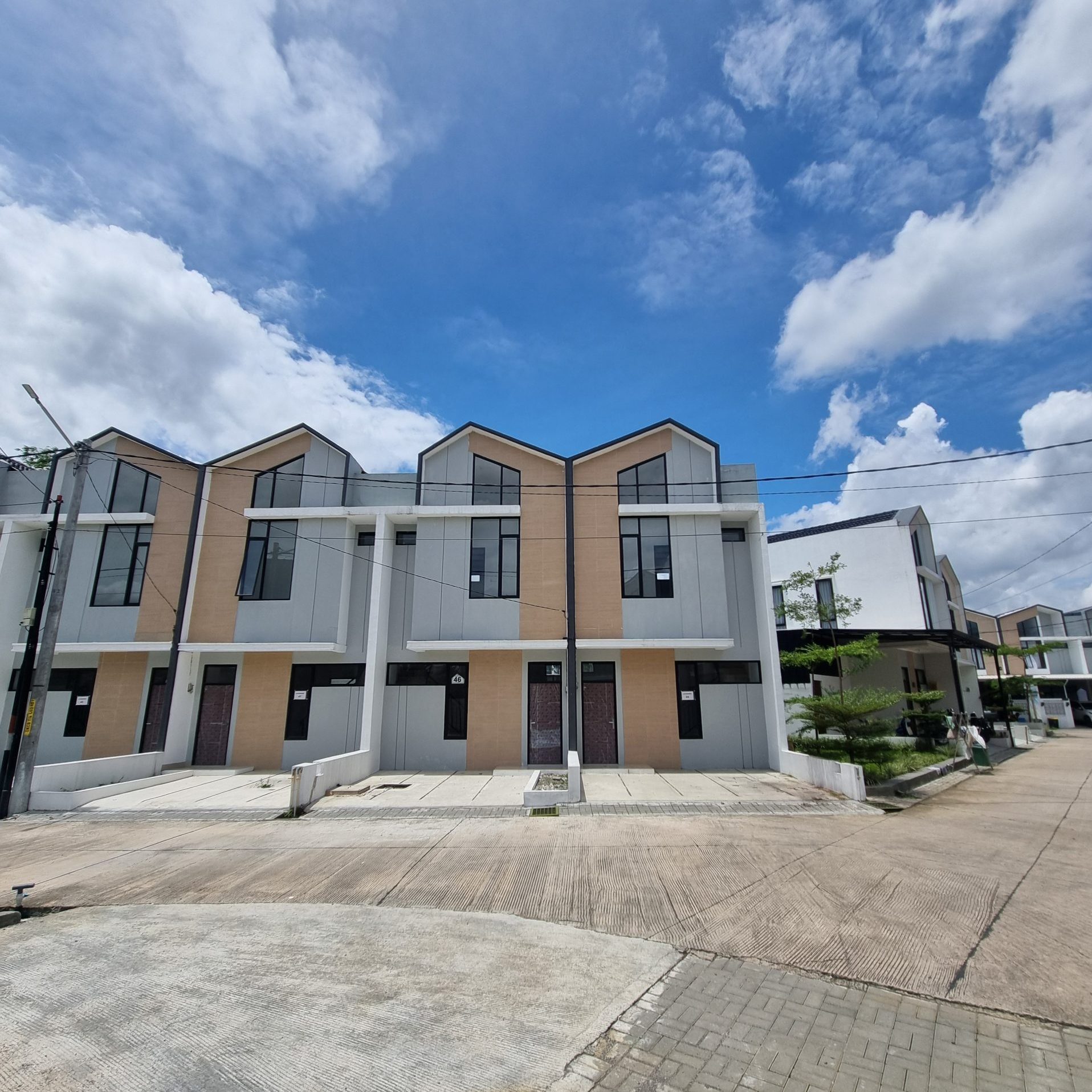 perumahan di cipamokolan